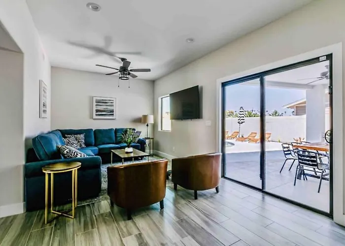 Holiday home Luxurious Old Town Remodel W Heated Pool *